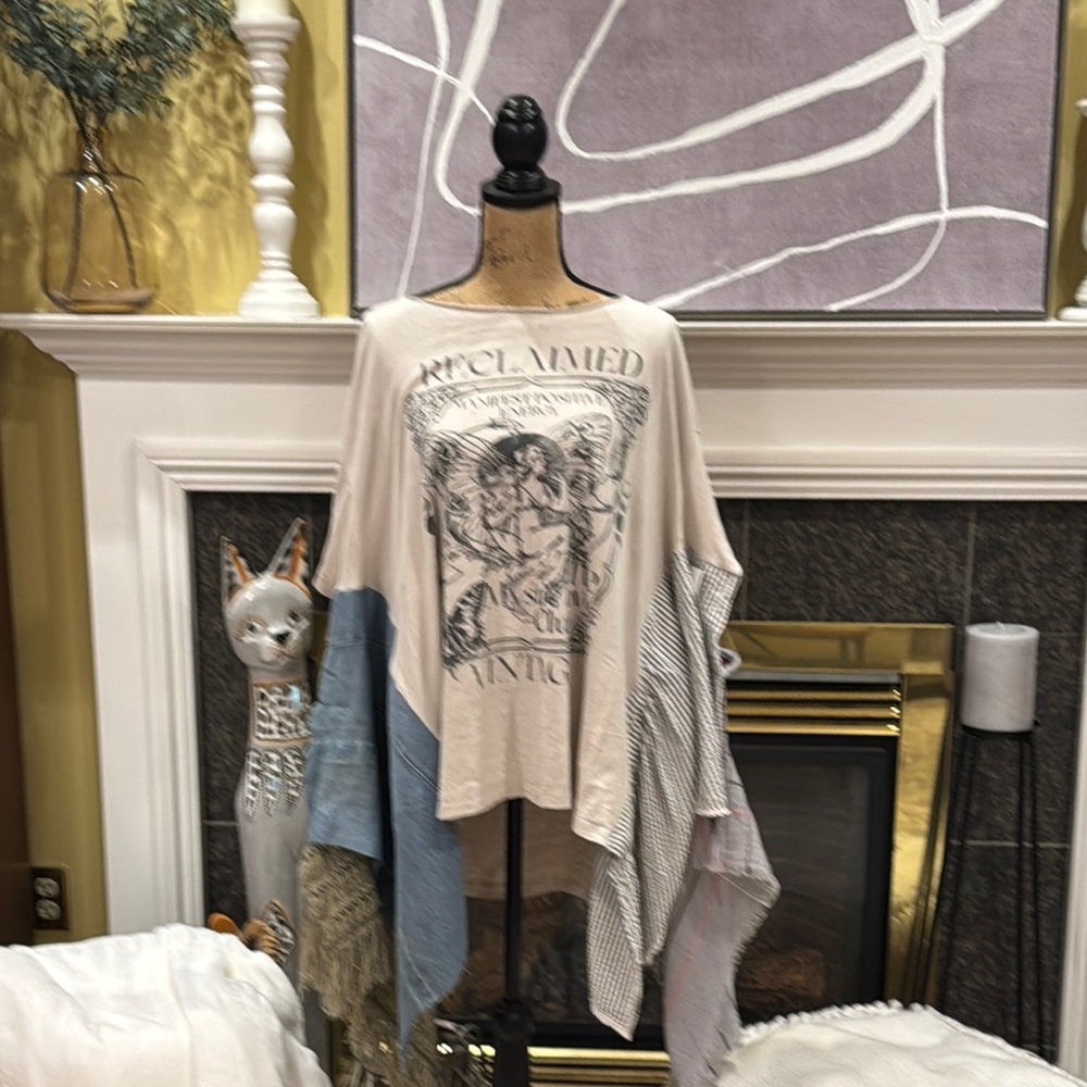 Stylish Graphic Poncho Top - Cream and Blue